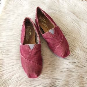 TOMS Corduroy Classic Slip ons 6.5